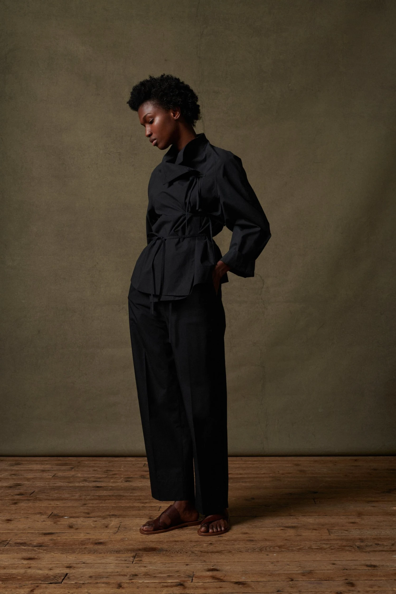 Sœur PANTALON SARAJEVO - Nouvelle Collection | Style Élégant et Confortable 11 Sœur PANTALON SARAJEVO - Nouvelle Collection | Style Élégant et Confortable – Image 9