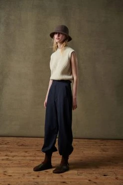 Sœur PULL SULLY - Nouvelle Collection | Pull élégant et confortable 21 Sœur PULL SULLY - Nouvelle Collection | Pull élégant et confortable -soeur Soldes 003 RAW OLAF RAPHAEL SULLY SETE 0013 1b301c86 fee5 4c13 b9c1 91ecb458f95f