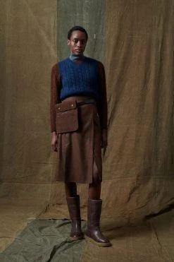 Sœur JUPE SAHUNE - Nouvelle Collection | Jupe Élégante et Moderne -soeur Soldes 004 RAW NORD SIMONE SACRE SAHUNE SPENCER CAFE SAUVAGE 0001