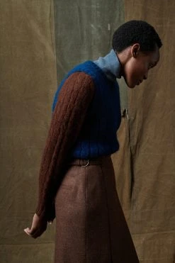 Sœur JUPE SAHUNE - Nouvelle Collection | Jupe Élégante et Moderne -soeur Soldes 004 RAW NORD SIMONE SACRE SAHUNE SPENCER CAFE SAUVAGE 0040