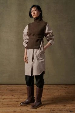 Sœur PULL OR - Nouvelle Collection | Vêtements Élégants et Confortables -soeur Soldes 004 SIGRID SARAJEVO SAUVAGE OR 0090