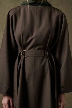 Sœur ROBE ROMANCE - Nouvelle Collection | Robe Élégante et Confortable 11 Sœur ROBE ROMANCE - Nouvelle Collection | Robe Élégante et Confortable -soeur Soldes 005 RAW SUD BERGAM ROMANCE 0022