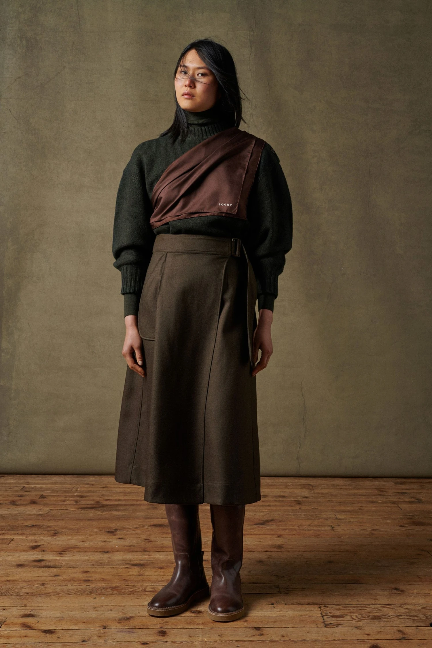 Sœur JUPE SYBILLE - Nouvelle Collection | Jupe Élégante et Moderne 4 Sœur JUPE SYBILLE - Nouvelle Collection | Jupe Élégante et Moderne – Image 2