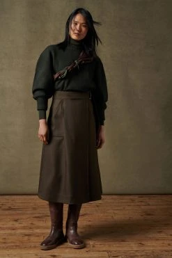 Sœur JUPE SYBILLE - Nouvelle Collection | Jupe Élégante et Moderne 15 Sœur JUPE SYBILLE - Nouvelle Collection | Jupe Élégante et Moderne -soeur Soldes 005 SACHA SIBYLE SAUVAGE NORD CAPUCINE SQUARE 0036