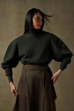 Sœur JUPE SYBILLE - Nouvelle Collection | Jupe Élégante et Moderne 12 Sœur JUPE SYBILLE - Nouvelle Collection | Jupe Élégante et Moderne -soeur Soldes 005 SACHA SIBYLE SAUVAGE NORD CAPUCINE SQUARE 0066