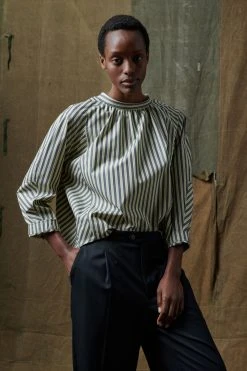 Sœur Blouse Scarlett - Nouvelle Collection | Élégance et Style