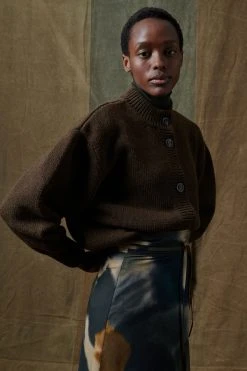 Sœur CARDIGAN LEONARD - Nouvelle Collection | Vêtements Élégants pour Femme