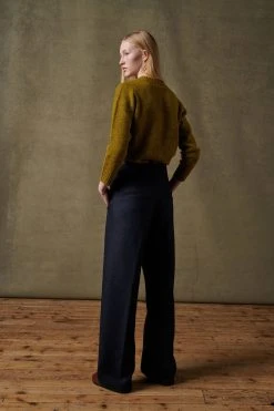 Sœur PANTALON LINCOLN - Nouvelle Collection | Pantalon Élégant et Confortable -soeur Soldes 007 RAW SLEEPY LINCOLN SLOVENIE ORION ENVIE 0102