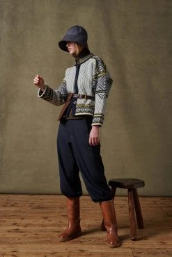 Sœur PANTALON RAPHAEL - Nouvelle Collection | Style Élégant et Confortable -soeur Soldes 010 RAW SOMBRERO SANTIAGO OR RAPHAEL SAUVAGE CAFE SPENCER 0006 4bddb83f 224e 462e 974b a6bdacab4785