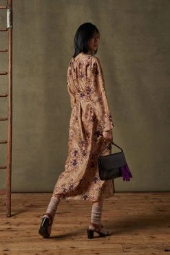 Robe SASKIA - Nouvelle Collection | Élégance et Style Moderne -soeur Soldes 015 SASKIA PAOLA SOL SILVIA 0069