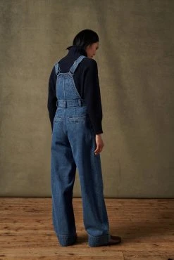 Sœur SALOPETTE PRAGUE - Nouvelle Collection | Vêtements Tendance -soeur Soldes 016 SLEEPY PRAGUE CAFE SPENCER SLOWLY ROMAN 0075