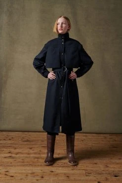 Sœur MANTEAU MABILLON - Nouvelle Collection | Manteau Élégant pour Femme -soeur Soldes 018 RAW MABILLON SAUVAGE NORD SALENTO 0034