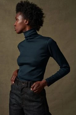 Sœur COL ROULÉ AMSTERDAM - Nouvelle Collection | Vêtements Élégants