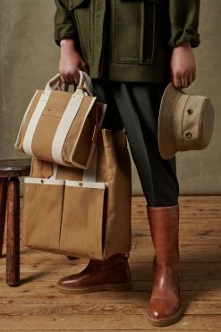 Sœur SAC SAFARI MINI - Sac à main élégant et pratique | Accessoires/Sacs -soeur Soldes 032 SULLY SARAJEVO SPENCER CAFE STOCKHOLM SAUVAGE SAFARI PABLITO 0069
