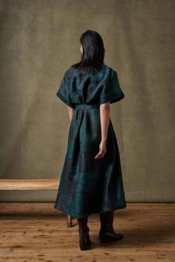 Sœur ROBE ROMA - Nouvelle Collection | Robe Élégante et Moderne 9 Sœur ROBE ROMA - Nouvelle Collection | Robe Élégante et Moderne -soeur Soldes 036 ROMA BERGAM 0023