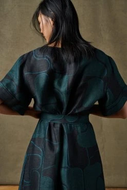 Sœur ROBE ROMA - Nouvelle Collection | Robe Élégante et Moderne 10 Sœur ROBE ROMA - Nouvelle Collection | Robe Élégante et Moderne -soeur Soldes 036 ROMA BERGAM 0046