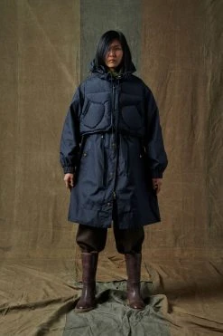 Sœur MANTEAU OSAKA - Manteau élégant de la Nouvelle Collection -soeur Soldes 047 OSAKA SAXO SAUVAGE REQUIEM SQUARE 0043