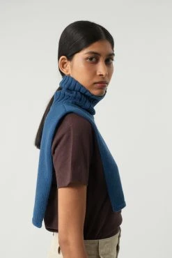 Écharpe Sœur COL ORION - Élégance et Confort en Accessoire Moderne -soeur Soldes CYRIL SALVADOR RALPH PRISCILLE CAPUCINE 1060