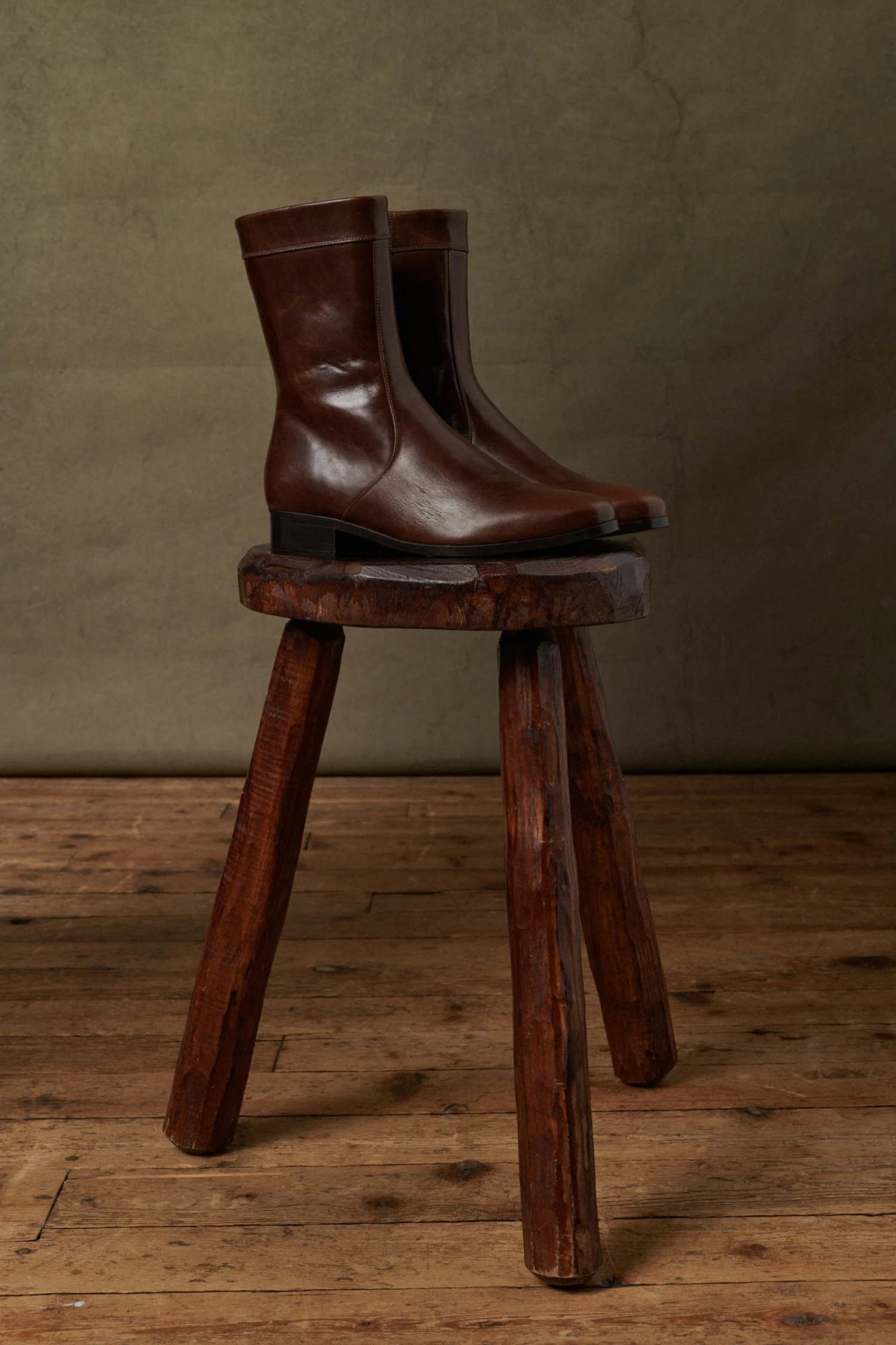 Sœur BOOTS ECAILLE - Bottes Élégantes pour Femme | Accessoires/Chaussures 4 Sœur BOOTS ECAILLE - Bottes Élégantes pour Femme | Accessoires/Chaussures – Image 2