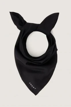 Sœur FOULARD SQUARE - Écharpe en Soie Luxueuse - Accessoire Élégant pour Femme -soeur Soldes ECH0905SQUARE21WNOI01 2