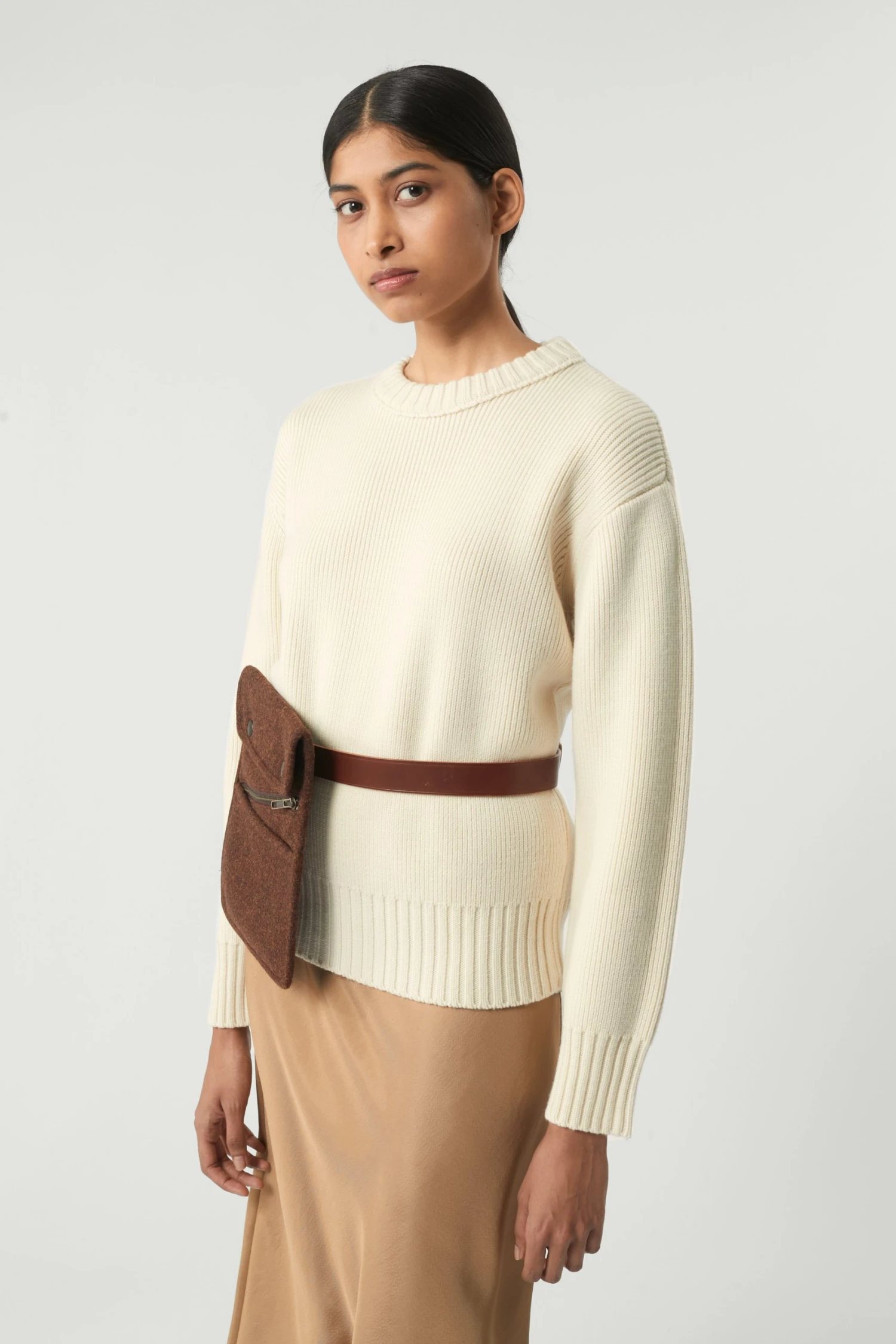 Sœur PULL REQUIEM - Nouvelle Collection | Pull élégant et confortable 7 Sœur PULL REQUIEM - Nouvelle Collection | Pull élégant et confortable – Image 5