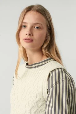 Sœur PULL ROSE - Nouvelle Collection | Pull élégant et confortable -soeur Soldes ROSE SCARLETT CALIFORNIA PACHA 0872