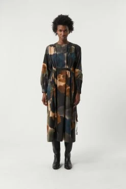 Sœur Robe Salamanque - Nouvelle Collection | Élégance et Style 25 Sœur Robe Salamanque - Nouvelle Collection | Élégance et Style -soeur Soldes SALAMANQUE BERGAM 0951