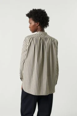 Sœur CHEMISE FRANCHISE - Nouvelle Collection | Vêtements Élégants pour Femme -soeur Soldes SALENTO FRANCHISE SAUVAGE 0445