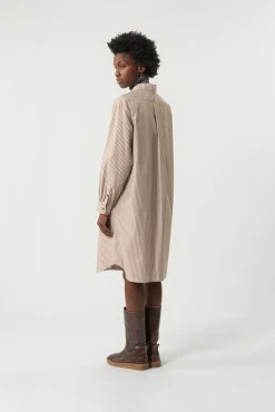 Robe SIEGRID - Nouvelle Collection | Élégance et Confort -soeur Soldes SIEGRID SAUVAGE NORD NOE 1202