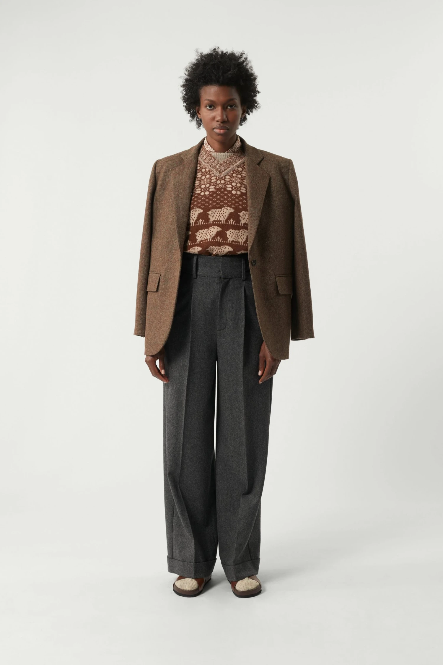 Sœur VESTE SEVRES - Veste élégante de la Nouvelle Collection 11 Sœur VESTE SEVRES - Veste élégante de la Nouvelle Collection – Image 9