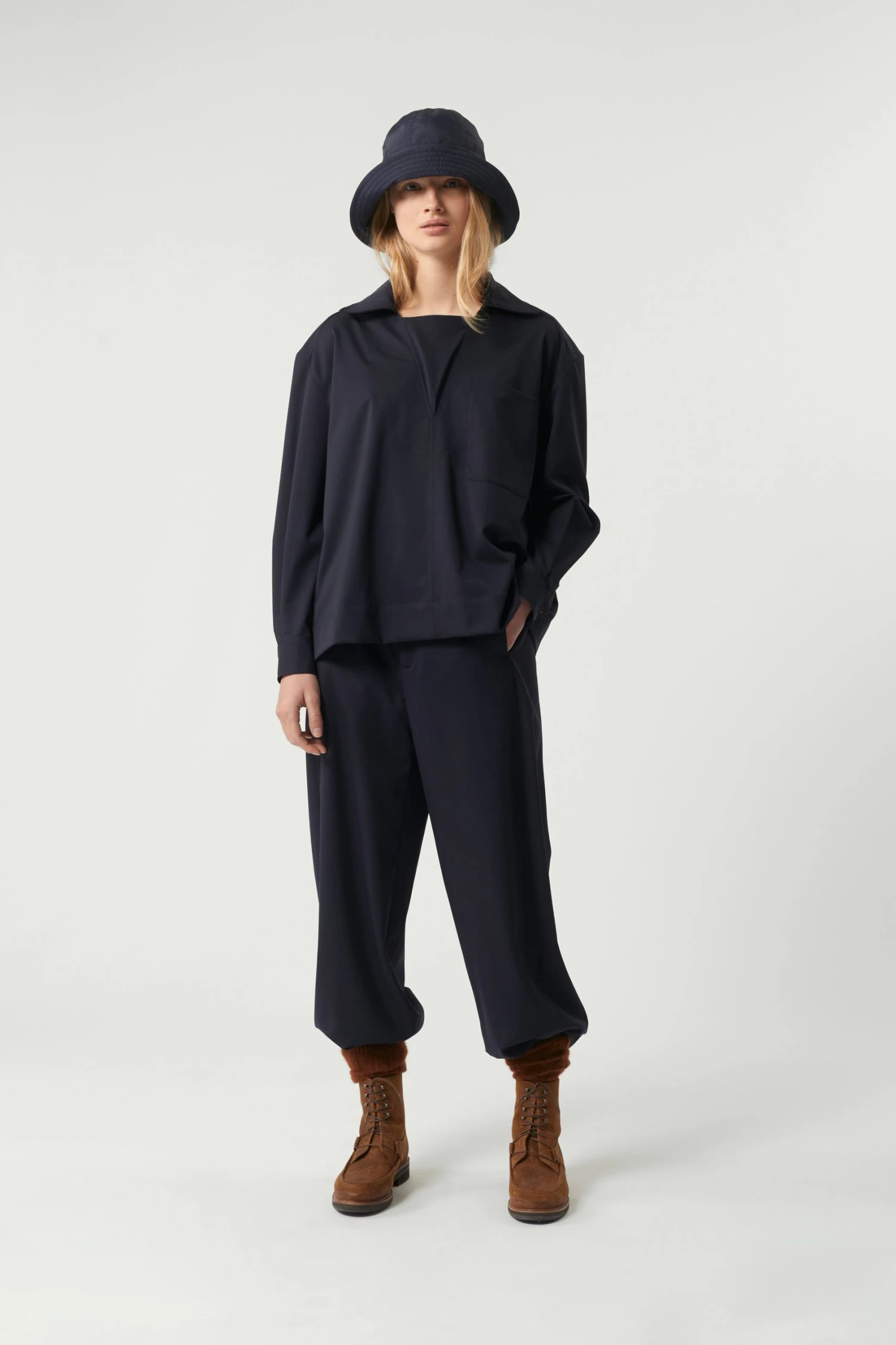 Sœur CHEMISE SOISIC - Nouvelle Collection | Chemise Élégante pour Femme 12 Sœur CHEMISE SOISIC - Nouvelle Collection | Chemise Élégante pour Femme – Image 10