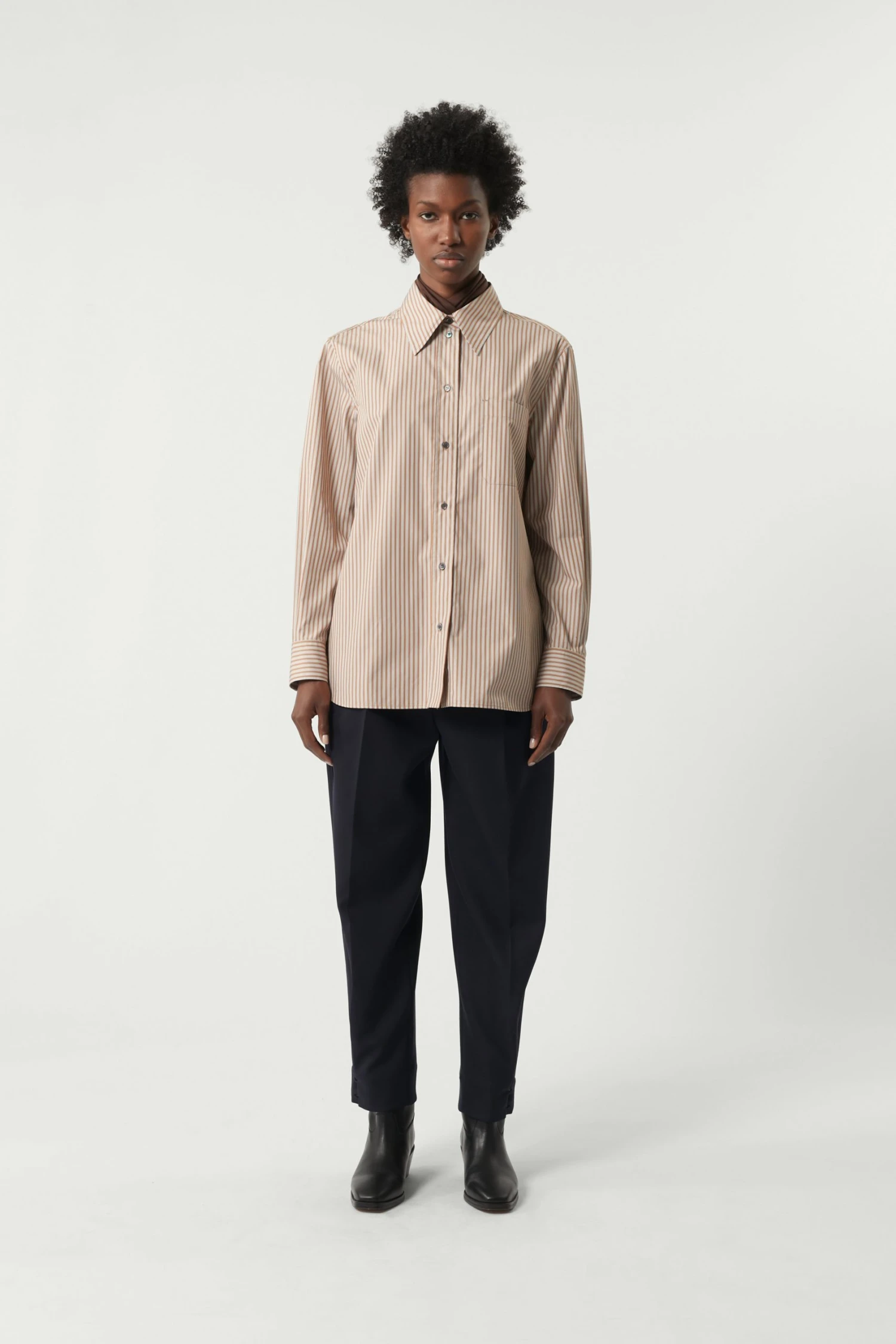 Sœur PANTALON FELIX - Pantalon élégant de la Nouvelle Collection 3 Sœur PANTALON FELIX - Pantalon élégant de la Nouvelle Collection