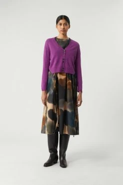 Sœur CARDIGAN SUNNY - Nouvelle Collection | Vêtements Élégants pour Femme 20 Sœur CARDIGAN SUNNY - Nouvelle Collection | Vêtements Élégants pour Femme -soeur Soldes SUNNY SALAMANQUE BERGHAM 0115