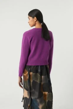 Sœur CARDIGAN SUNNY - Nouvelle Collection | Vêtements Élégants pour Femme 22 Sœur CARDIGAN SUNNY - Nouvelle Collection | Vêtements Élégants pour Femme -soeur Soldes SUNNY SALAMANQUE BERGHAM 0133